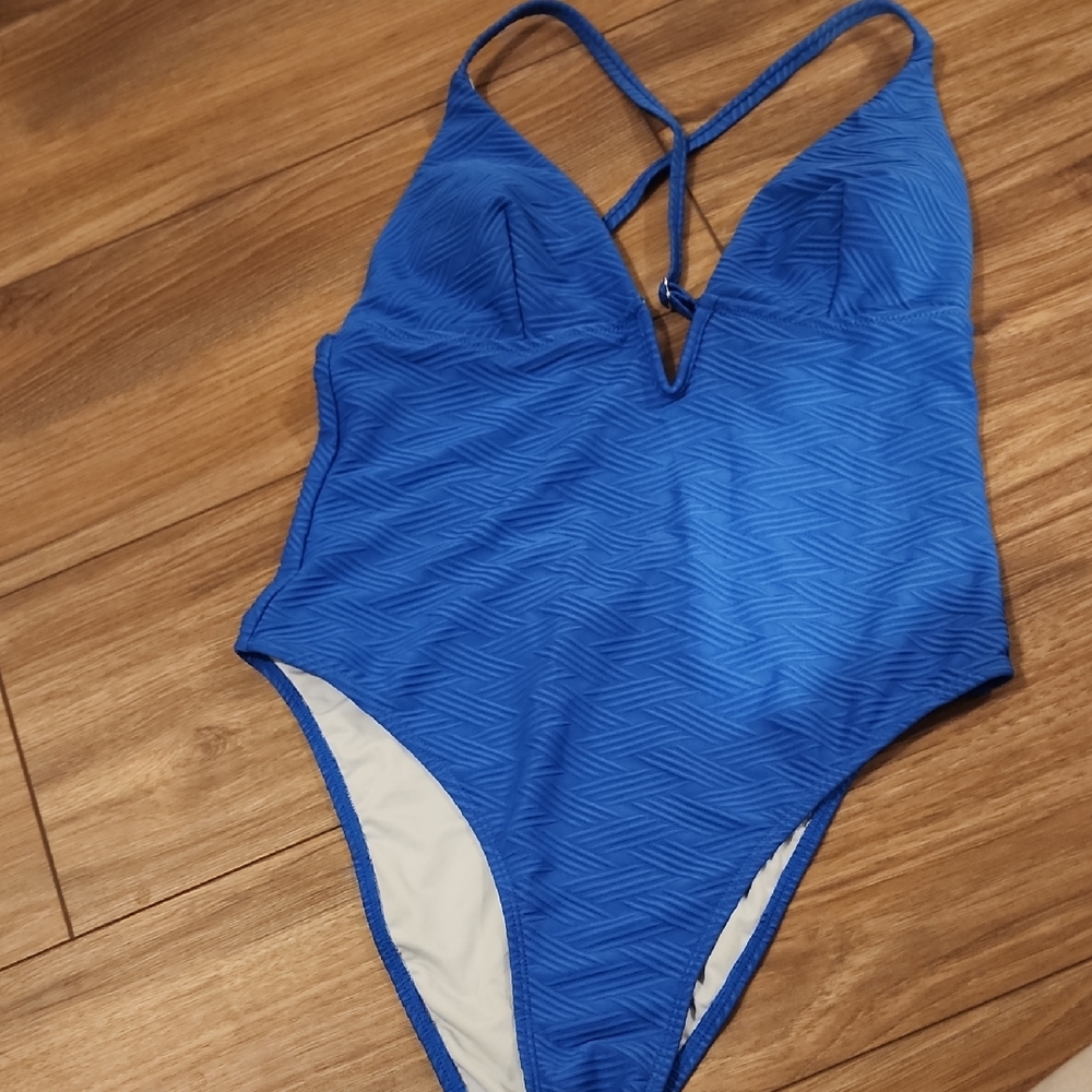 Cupshe Blue and White Swimsuit